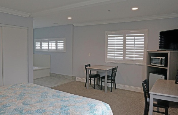 Surf City Inn image 45